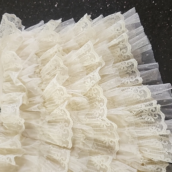 Jaded London Vanilla Rhea Tulle Lace Bloomer Shorts Size 2 - Picture 13 of 16